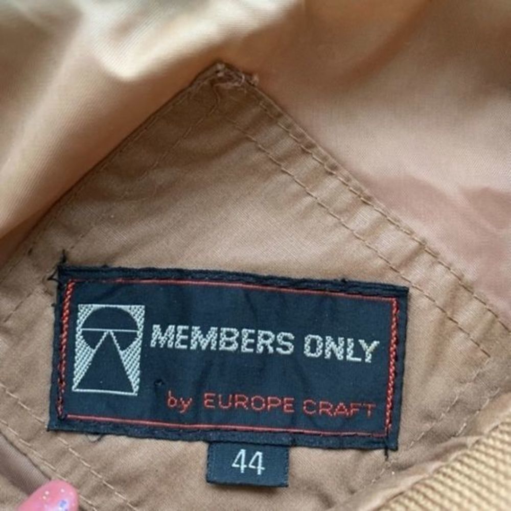Members only - Picture 8 of 9